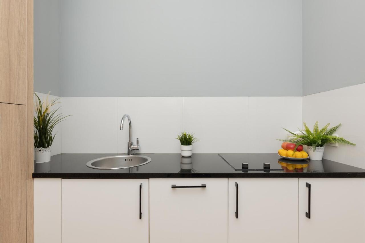 Wola Pet-Friendly Apartments With Ac Slawinska By Noclegi Renters 华沙 外观 照片