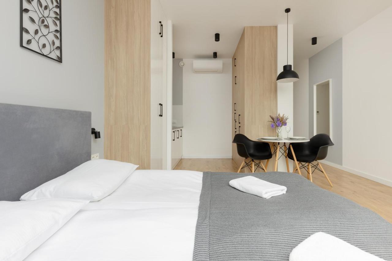 Wola Pet-Friendly Apartments With Ac Slawinska By Noclegi Renters 华沙 外观 照片